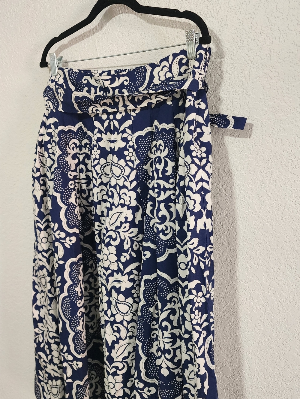 Talbots Petite A Line Midi Skirt 14 Large Navy White Floral Print Boho Coastal - Picture 3 of 10